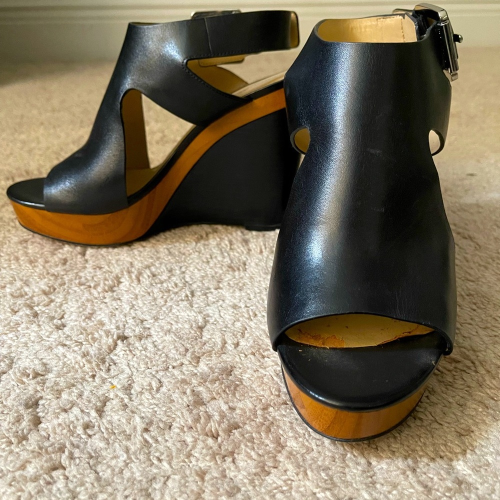 Michael Kors Black Leather Wedge | Size 7